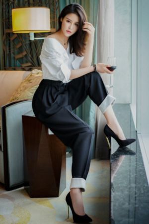 年轻的邻居少妇_BD韩语神马在线观看
